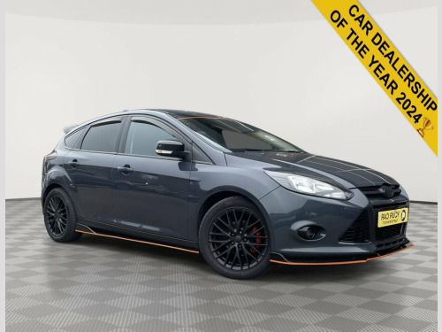 Ford Focus  1.0T EcoBoost Zetec Hatchback 5dr Petrol Manual Eu