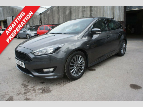 Ford Focus  1.0T EcoBoost ST-Line Hatchback 5dr Petrol Manual 
