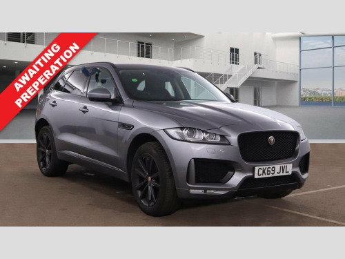 Jaguar F-PACE  2.0 D180 Chequered Flag SUV 5dr Diesel Auto AWD Eu
