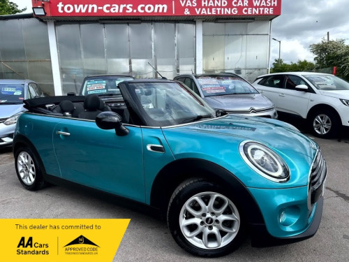MINI Mini  COOPER CLASSIC - ONLY 15010 MILES, 1 FORMER OWNER, ELECTRIC CONVERTIBLE ROO