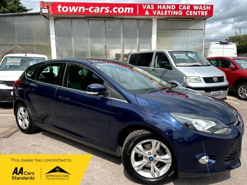 Ford Focus  ZETEC - ONLY 52677 MILES, ONLY £20 ROAD TAX, BELT CHANGED 2025, FULL 
