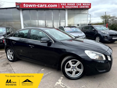 Volvo S60  D3 SE - 6 SPEED, ONLY 69420 MILES, 2 FORMER OWNER, FULL SERVICE HISTORY, HE