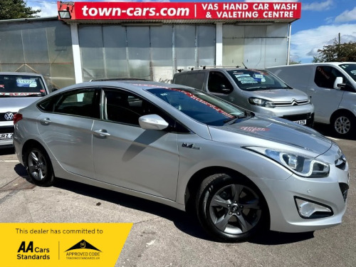 Hyundai i40  CRDI ACTIVE BLUE DRIVE-6 SPEED, SERVICE HISTORY, ONLY £35 ROAD TAX, P