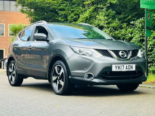 Nissan Qashqai  1.2 DIG-T N-Connecta 2WD Euro 6 (s/s) 5dr