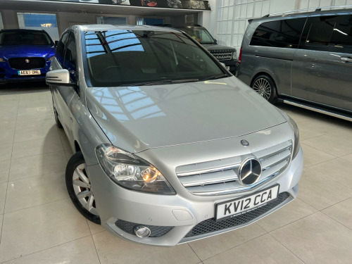 Mercedes-Benz B-Class B180 1.6 B180 BlueEfficiency SE 7G-DCT Euro 5 (s/s) 5dr