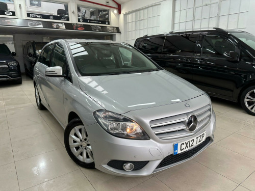 Mercedes-Benz B-Class B180 1.6 B180 BlueEfficiency SE 7G-DCT Euro 5 (s/s) 5dr