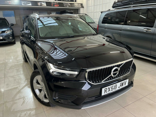 Volvo XC40  2.0 T4 Momentum Auto AWD Euro 6 (s/s) 5dr