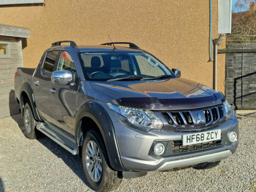 Mitsubishi L200  2.4 DI-D DC Warrior 4WD Euro 6 4dr