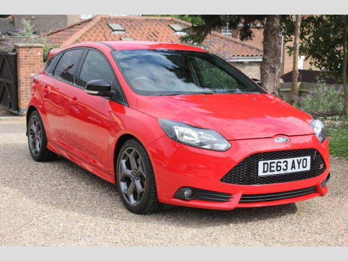Ford Focus  2.0T EcoBoost ST-2 Euro 5 (s/s) 5dr