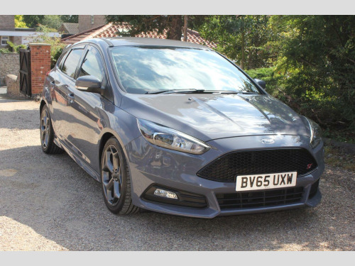 Ford Focus  2.0 TDCi ST-3 Euro 6 (s/s) 5dr 