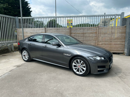 Jaguar XF  D R-SPORT