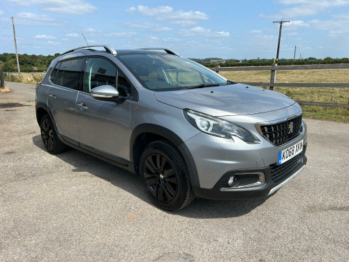 Peugeot 2008 Crossover  1.2 PureTech Allure Premium