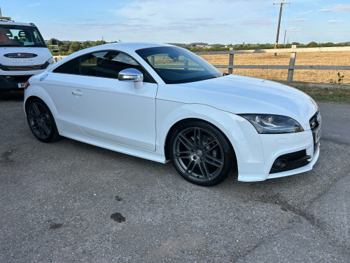Audi TTS 2.0 TFSI Black Edition
