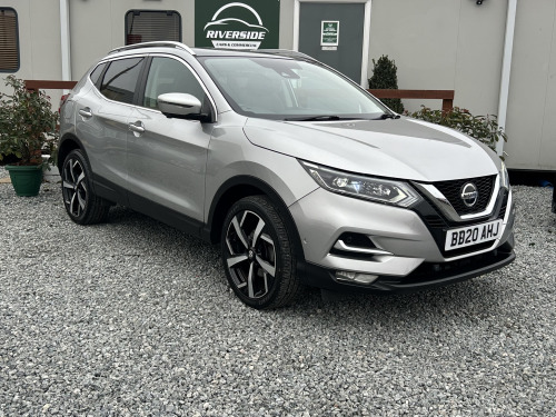 Nissan Qashqai  1.3 DIG-T Tekna SUV 5dr Petrol Manual Euro 6 (s/s) (140 ps)