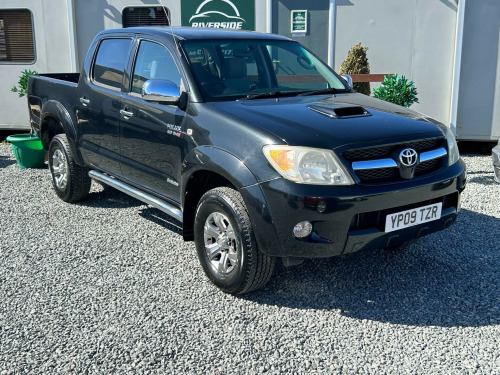 Toyota Hi-Lux  3.0 D-4D Invincible 4WD 4dr