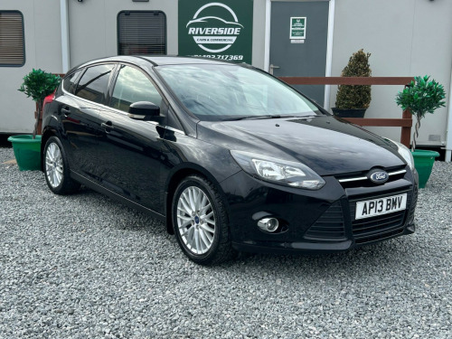 Ford Focus  1.0T EcoBoost Zetec Euro 5 (s/s) 5dr
