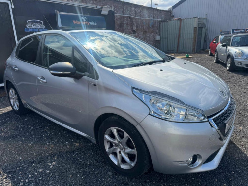 Peugeot 208  1.4 HDi Style Euro 5 5dr