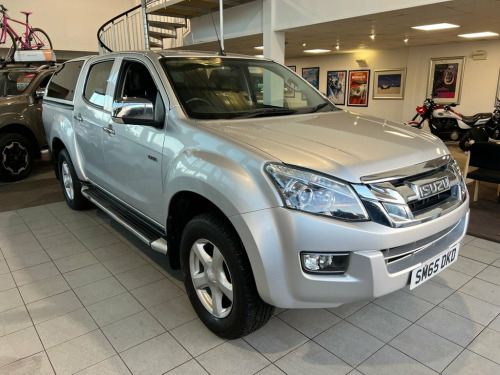 Isuzu D-Max  2.5L TD YUKON DCB 4dr