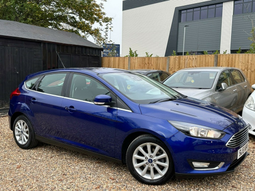 Ford Focus  1.6 Titanium Powershift Euro 6 5dr