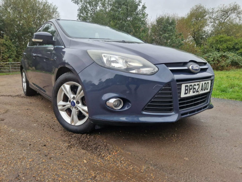 Ford Focus  1.0T EcoBoost Zetec Euro 5 (s/s) 5dr