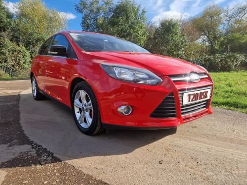 Ford Focus  1.0T EcoBoost Zetec Euro 5 (s/s) 5dr