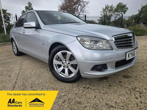 Mercedes-Benz C-Class C180 1.8 C180 BlueEfficiency SE Auto Euro 5 4dr