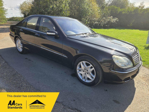 Mercedes-Benz S-Class S500 5.0 S500 4dr