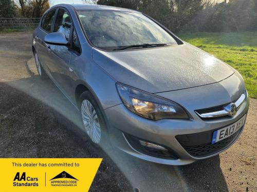 Vauxhall Astra  1.6 16v Energy Euro 5 5dr 