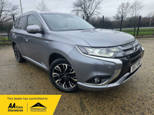 Mitsubishi Outlander  2.0h 12kWh 5hs CVT 4WD Euro 6 (s/s) 5dr 