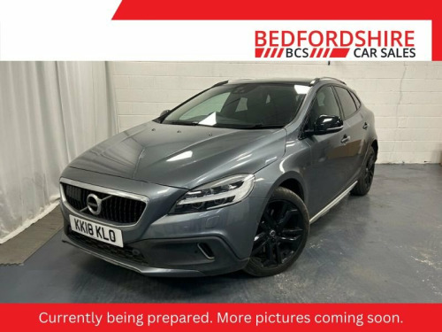 Volvo V40  2.0 D3 Pro Hatchback 5dr Diesel Manual Euro 6 (s/s