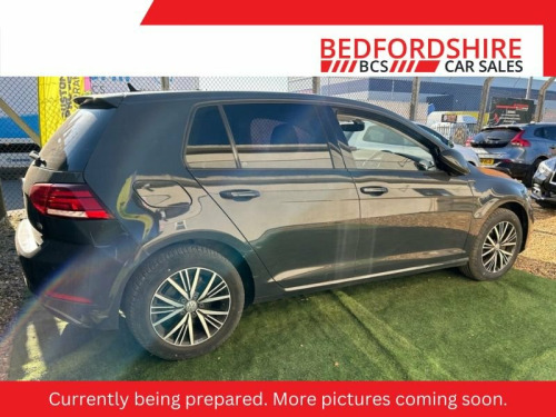 Volkswagen Golf  1.6 TDI BlueMotion Tech SE Nav Hatchback 5dr Diese