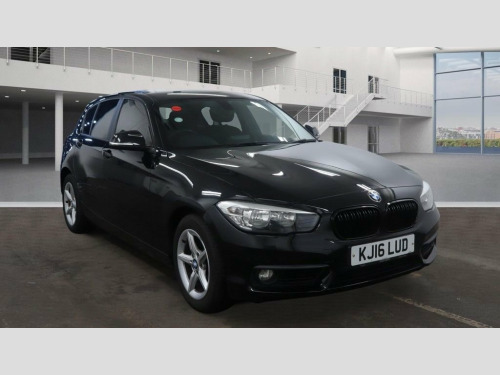BMW 1 Series  2.0 118d SE Hatchback 5dr Diesel Manual Euro 6 (s/ 