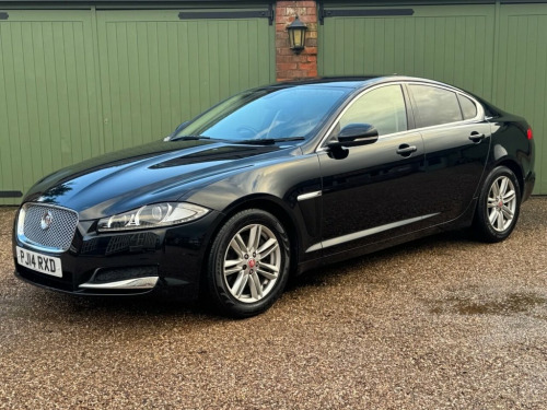 Jaguar XF  2.2d Luxury Saloon 4dr Diesel Auto Euro 5 (s/s) (1 