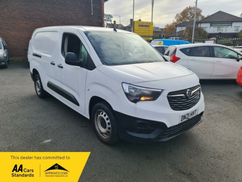 Vauxhall Combo  1.5 Turbo D 2300 Dynamic Panel Van 4dr Diesel Manual L2 H1 Euro 6 (100 ps)