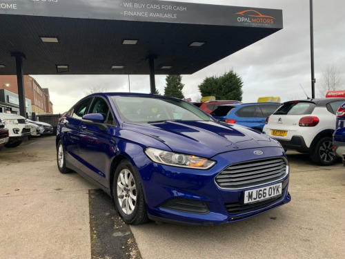 Ford Mondeo  1.5 TDCi ECOnetic Style Hatchback 5dr Diesel Manua