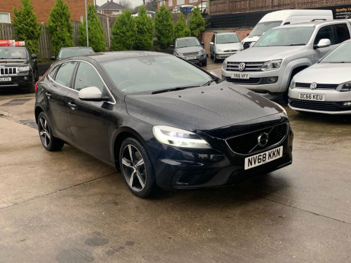 Volvo V40  2.0 T2 GPF R-Design Nav Plus Hatchback 5dr Petrol 