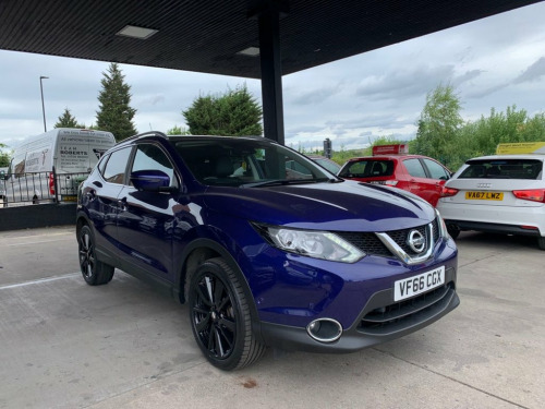 Nissan Qashqai  1.6 dCi Tekna SUV 5dr Diesel Manual 2WD Euro 6 (s/