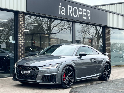 Audi TTS  2.0 TFSI 50 Black Edition quattro S tronic 320ps