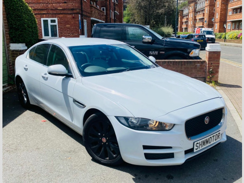 Jaguar XE  2.0d Prestige Auto Euro 6 (s/s) 4dr