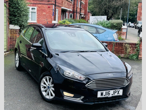 Ford Focus  1.0T EcoBoost Titanium Auto Euro 6 (s/s) 5dr