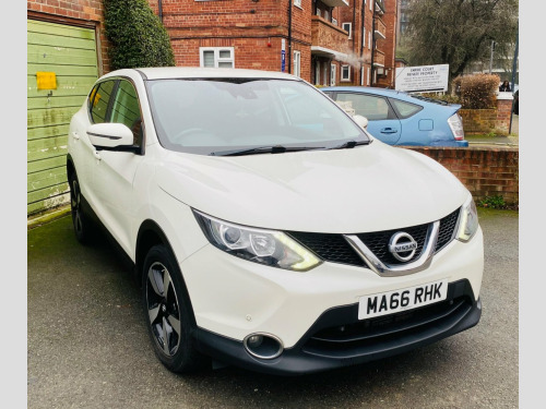 Nissan Qashqai  1.6 dCi N-Connecta XTRON 2WD Euro 6 (s/s) 5dr