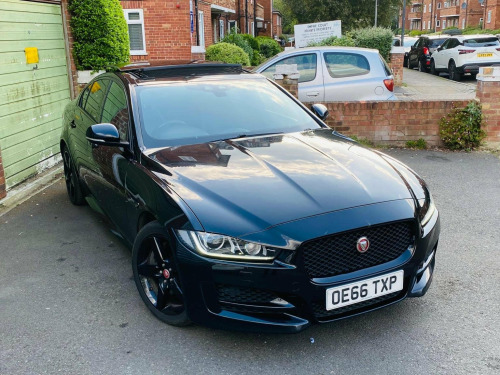 Jaguar XE  2.0d R-Sport Auto AWD Euro 6 (s/s) 4dr