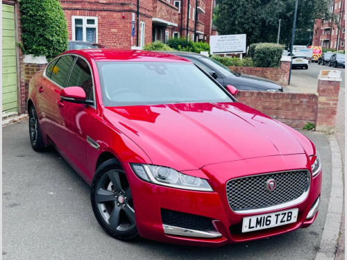 Jaguar XF  2.0d Portfolio Auto Euro 6 (s/s) 4dr