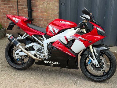 YAMAHA YZF-R1 R1