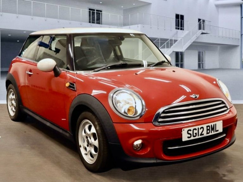 MINI Hatch  1.6 Cooper Hatchback 3dr Petrol Steptronic Euro 5 