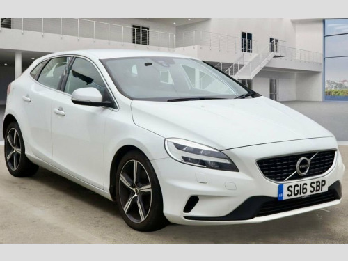Volvo V40  2.0 T2 R-Design Hatchback 5dr Petrol Manual Euro 6