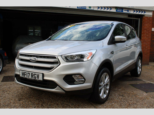 Ford Kuga  1.5 T EcoBoost Titanium