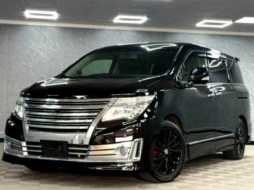 Nissan Elgrand  2.5 AUTO RIDER 8 SEATER|NISMO PACK|BLACK PACK