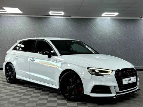 Audi S3  2.0 TFSI S TRONIS AUTO QUATTRO HATCHBACK|ADAPTIVE MATRIX HEADLIGHTS|HEATED 