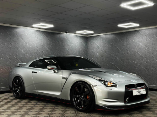 Nissan GT-R  3.8 Black Edition 2dr Auto FLORET SILVER STAGE 2 600 MASSIVE HISTORY